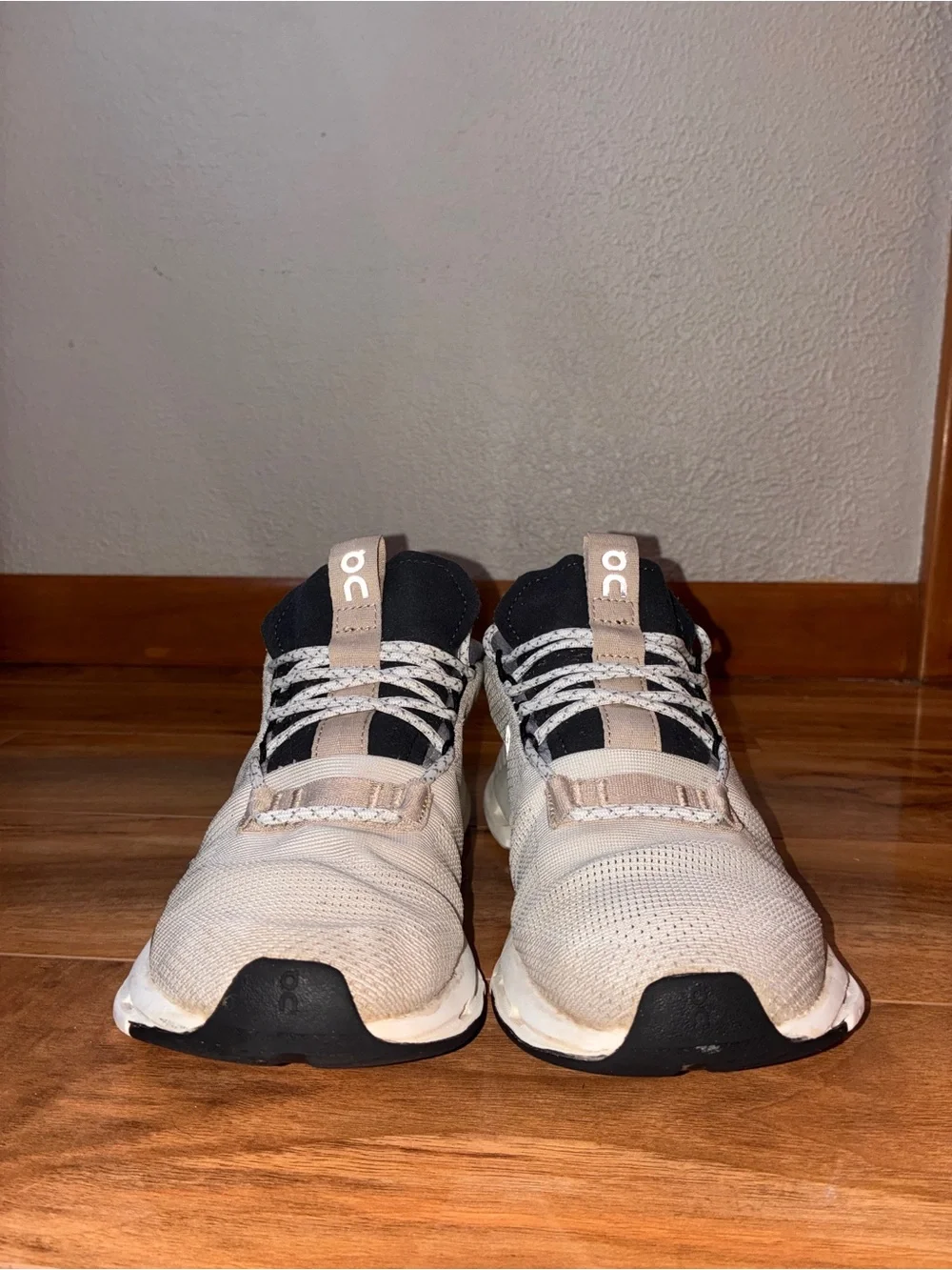 On Running cloud women’s